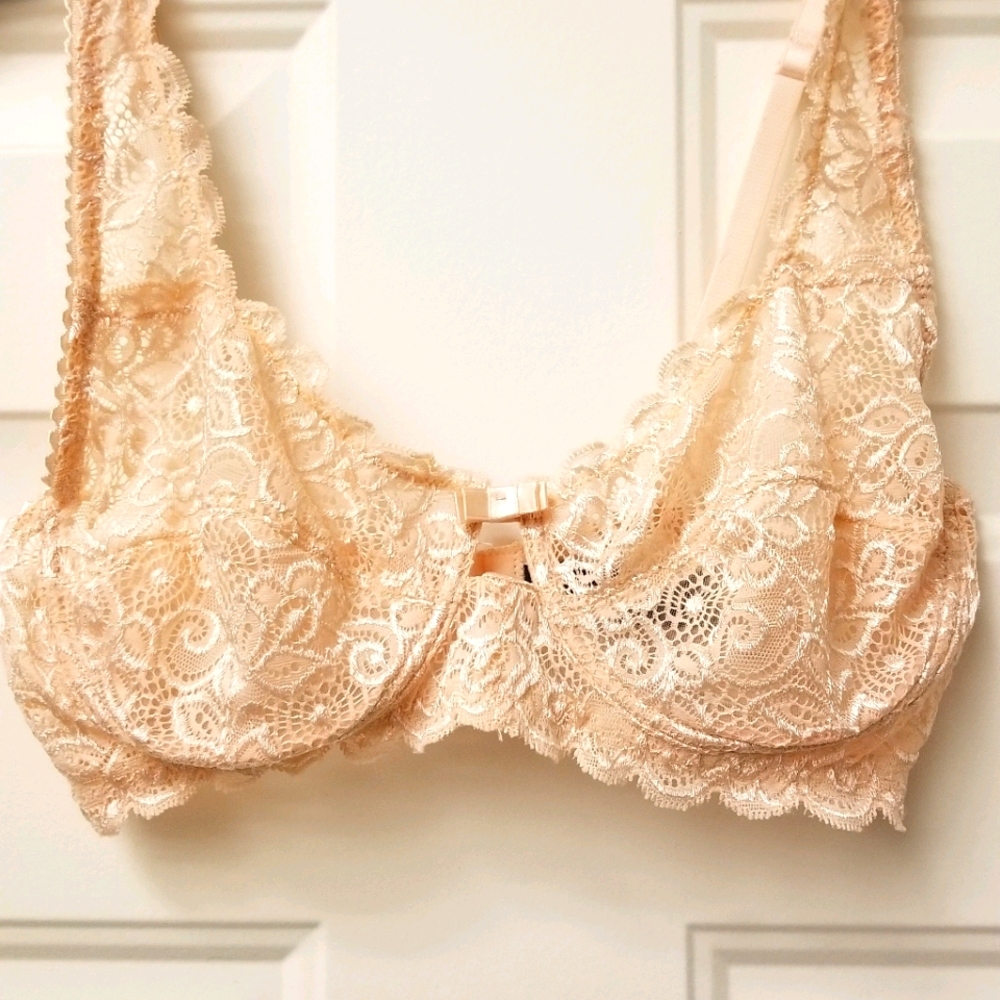 Pink Lace Bra - Picture 5 of 7